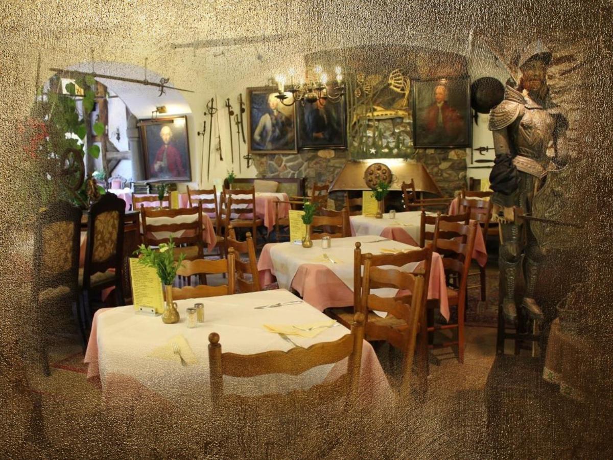 Burg-hotel & 3*